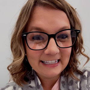 Meet your Posher, Eva